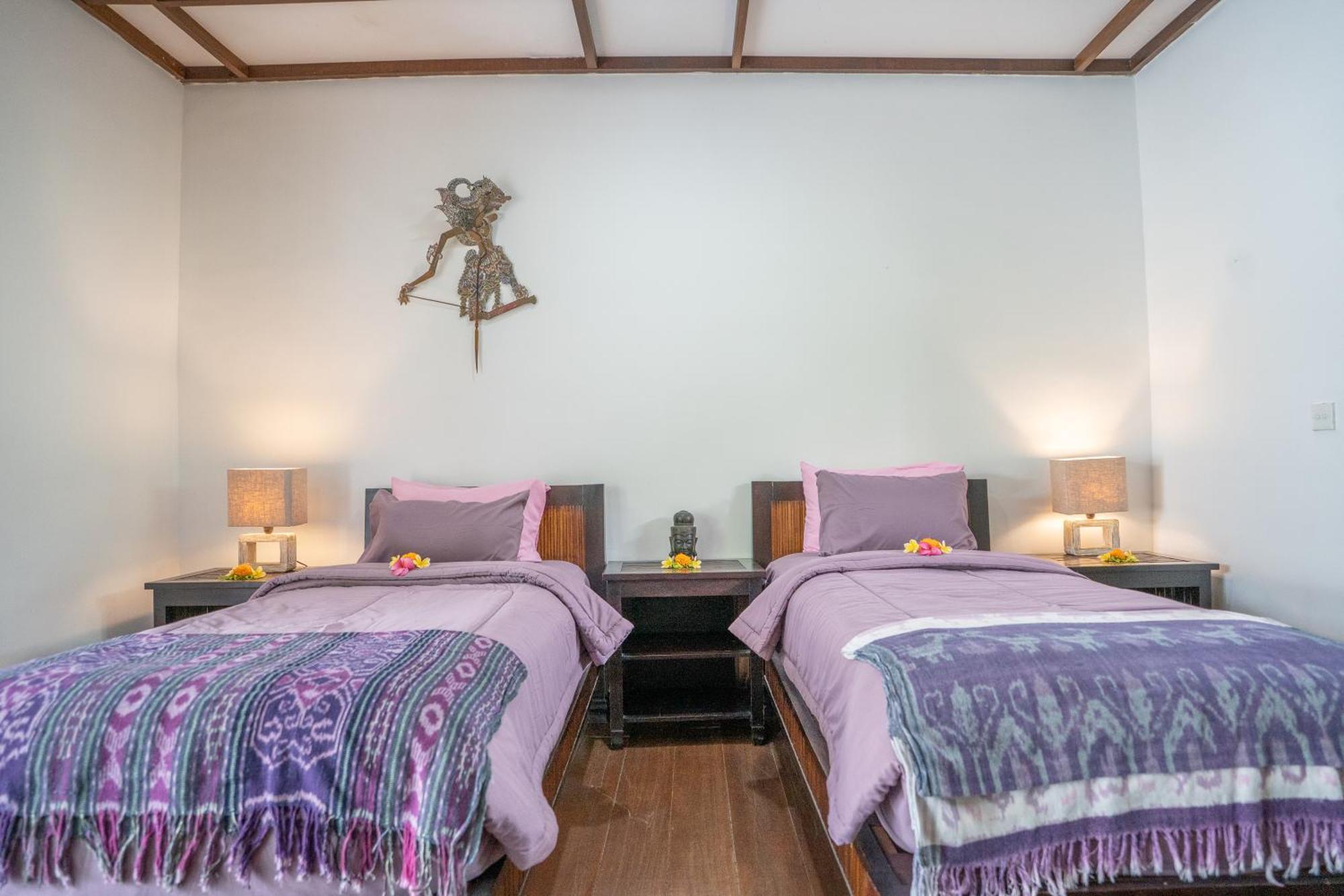 Catalina * Seminyak (Bali)
